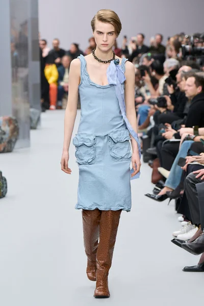 Look 23